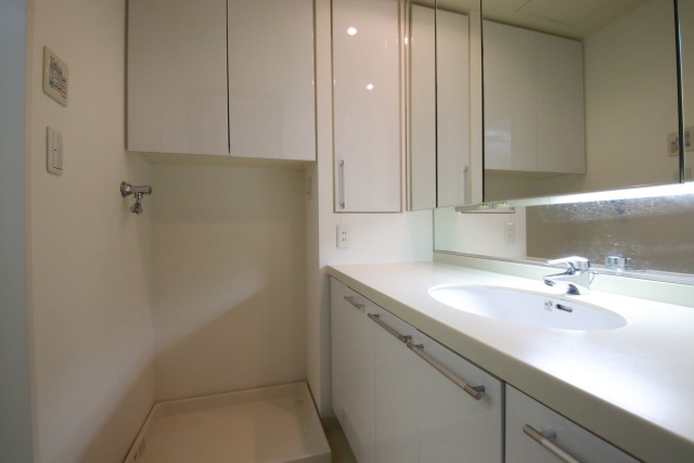 洗面設備　※別号室の参考写真、現況優先です※