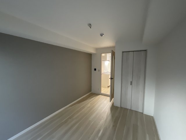 居室・リビング　広々とした洋室です！