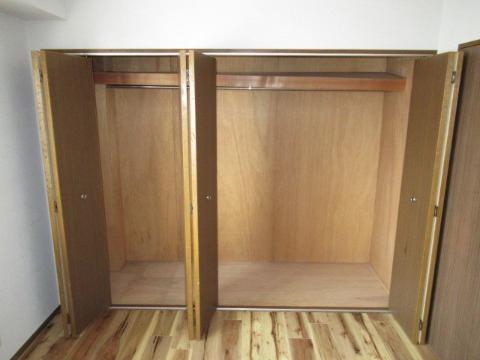 マンション・フルール　収納　クローゼット