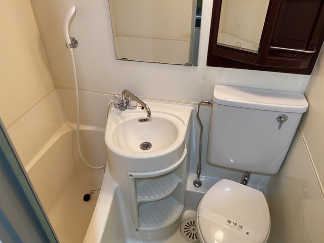 バス・シャワールーム