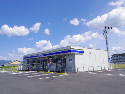 コンビニ　ローソン大和郡山小南町店（コンビニ）まで978m