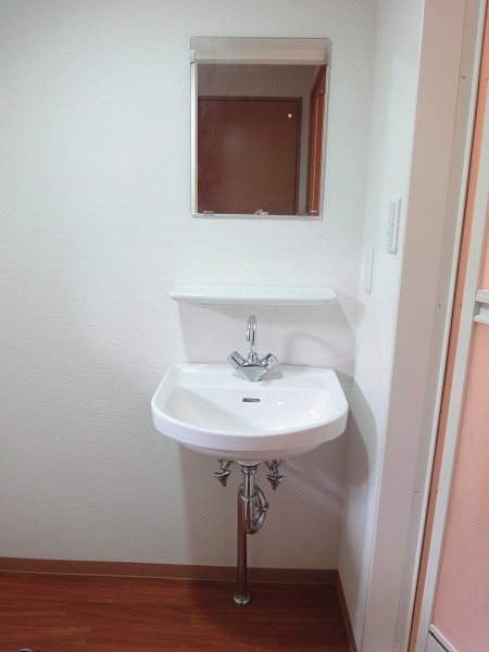 洗面設備　独立洗同タイプ別部屋面台