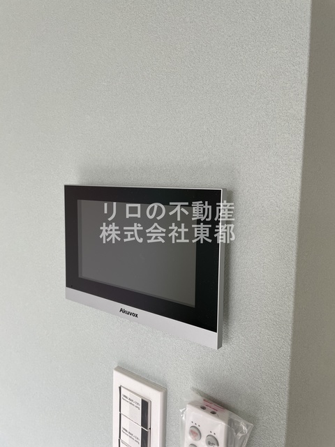 セキュリティ　来訪者の姿を確認できるＴＶモニター付インターホン設置済です！