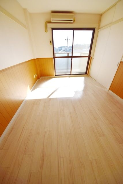 その他　同建物別号室別タイプ参考写真です