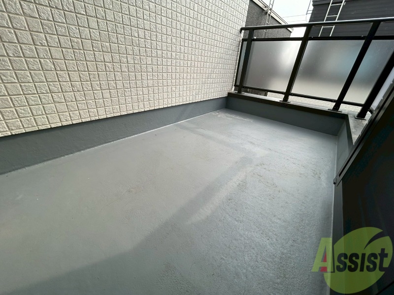 バルコニー　バルコニーです。洗濯物を干したり一息ついたりできますね！