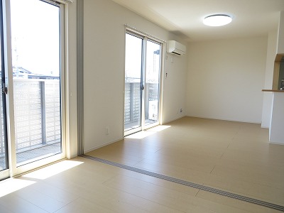 その他　洋室～リビング