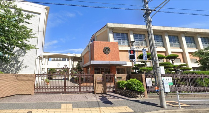 小学校　名古屋市立新栄小学校（小学校）まで710m