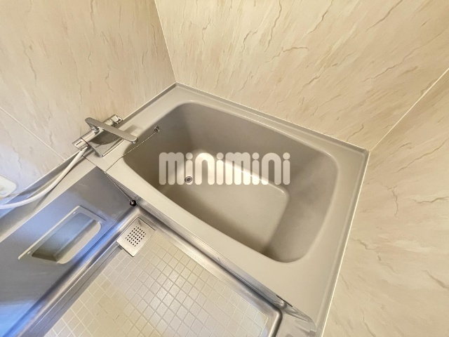 バス・シャワールーム　ゆとりの広さ