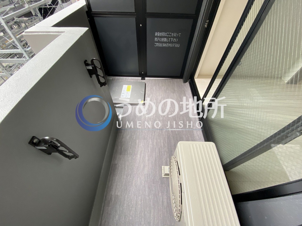 バルコニー　バルコニー