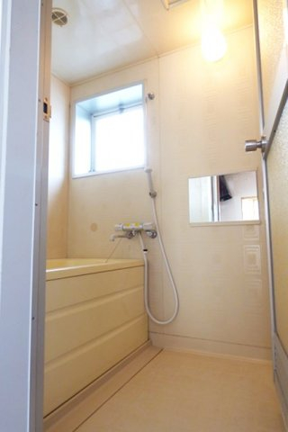 バス・シャワールーム　※写真は別号室になります
