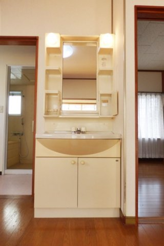 洗面設備　※写真は別号室になります