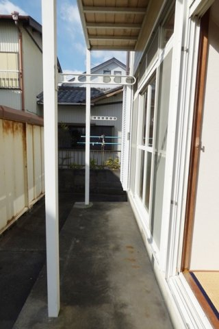 バルコニー　※写真は別号室になります