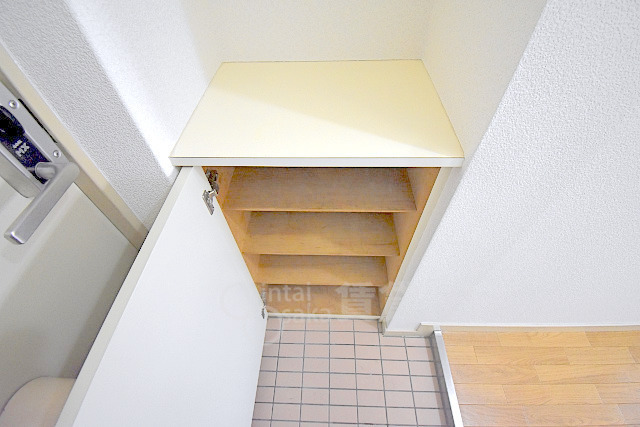 その他設備　下駄箱