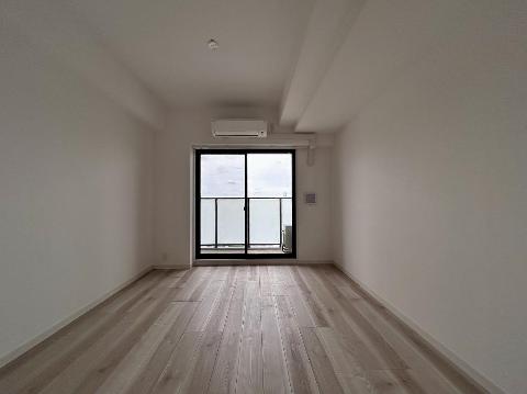 居室・リビング　室内