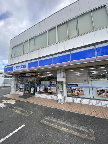 コンビニ　ローソン枚方南中振二丁目店（コンビニ）まで939m