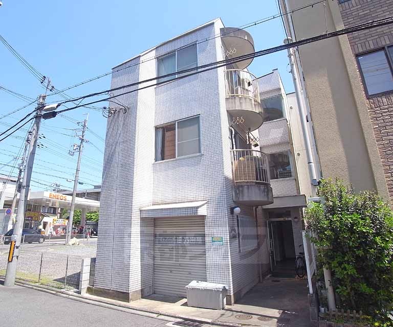 建物外観　・お問い合わせは京都ライフまで・