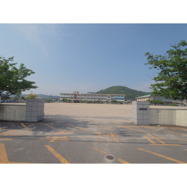 小学校　江北町立江北小学校（小学校）まで1249m