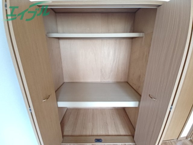 収納　同型部屋写真です。