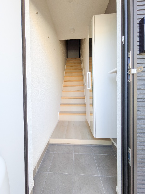 玄関　図面と現状に相違がある場合には現状を優先