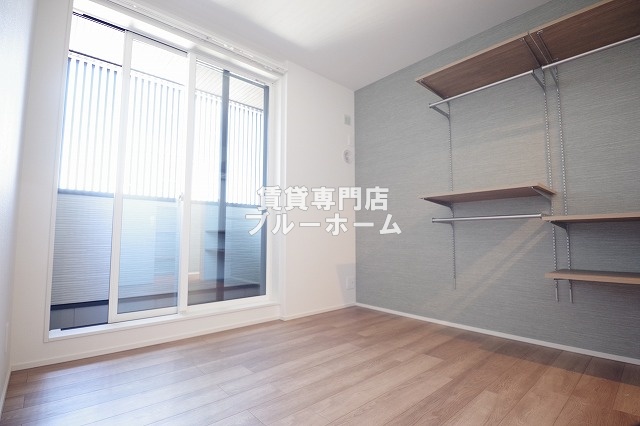 その他部屋・スペース　4.1帖のゆったりとした洋室！