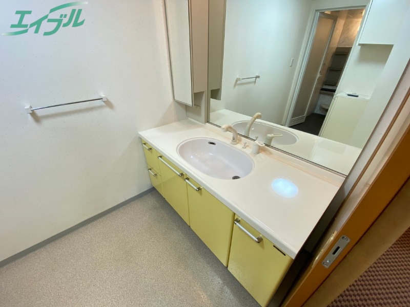 洗面設備　同型別室のお写真です