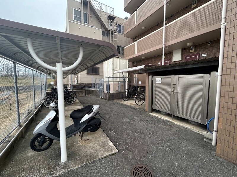 その他　駐輪場もあり。