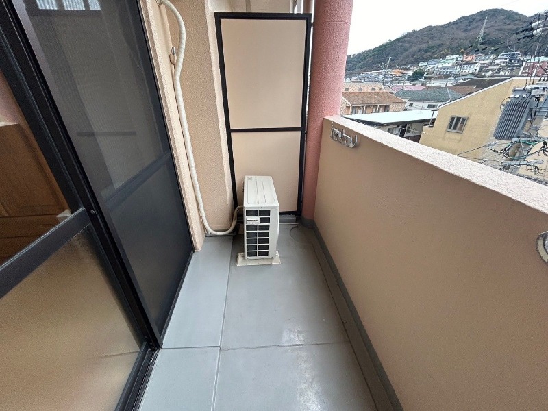 バルコニー　洗濯物はこちらへ。