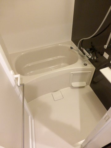 バス・シャワールーム　バス※別部屋参考写真