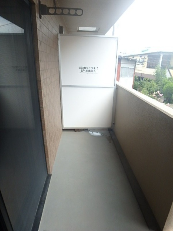 バルコニー　図面と現状に相違がある場合には現状を優先