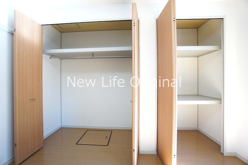 収納　6帖洋室の収納。壁一面にある収納力！