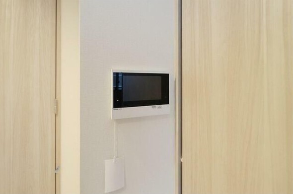 セキュリティ　モニター付きインターホン