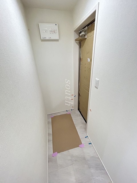 フジパレス高井田西V番館の玄関写真