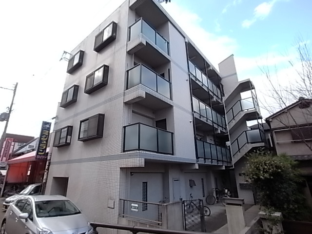 建物外観　タイル貼りの外観