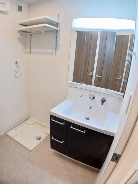 洗面設備　洗髪洗面化粧台