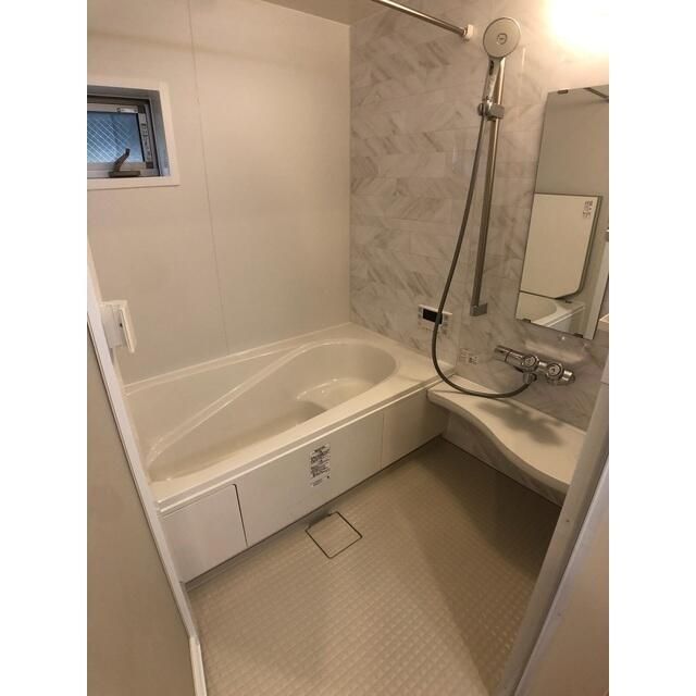 バス・シャワールーム　お風呂です