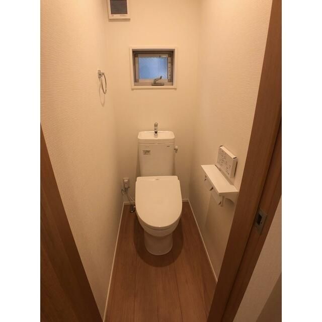 トイレ　清潔感のあるトイレです