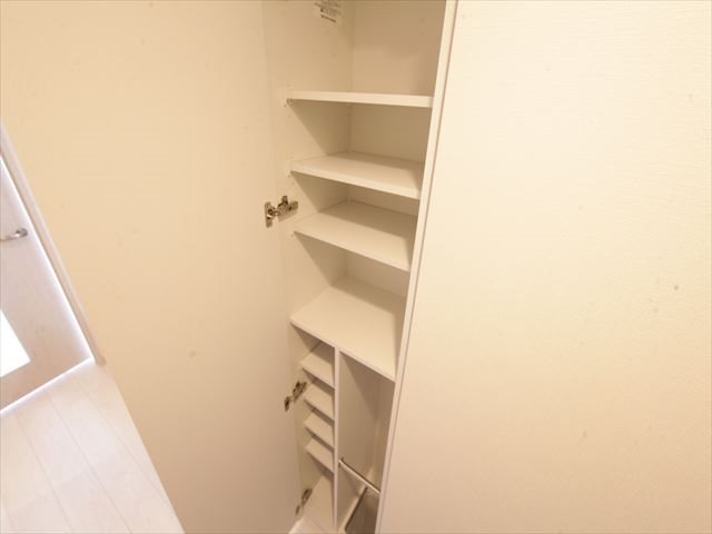玄関　玄関　シューズボックス（充実しています）