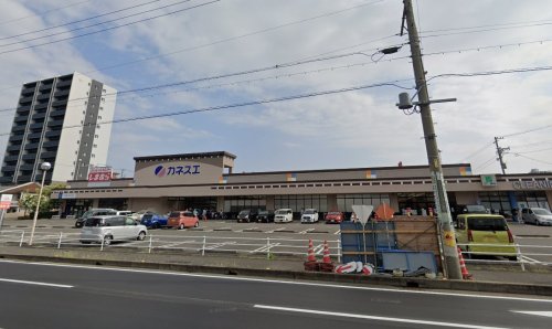スーパー　カネスエ 新生店（スーパー）まで731m