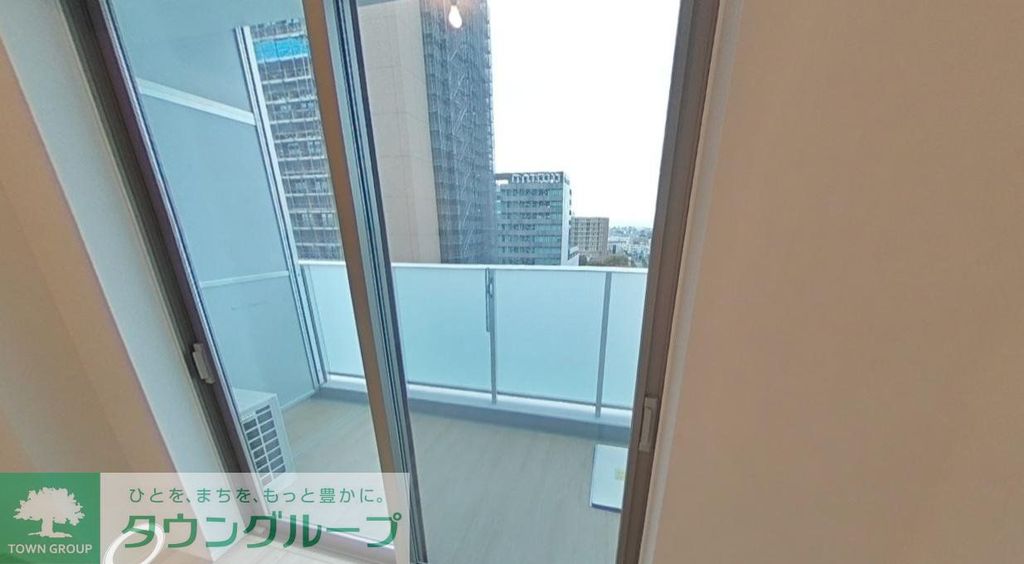 ロビー　パース