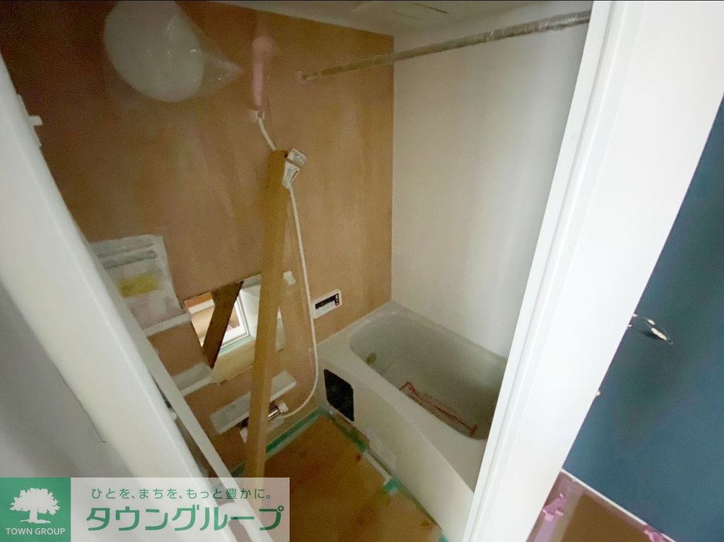 バス・シャワールーム　玄関