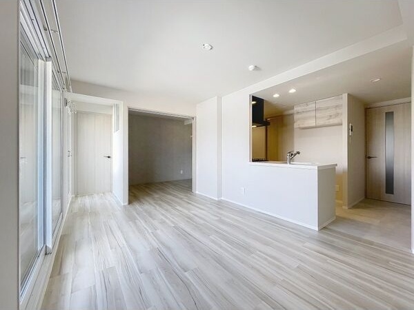 居室・リビング　※類似物件の写真となります。