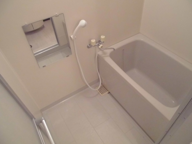 バス・シャワールーム　浴室