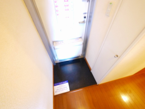 玄関　シンプルで使いやすい玄関です