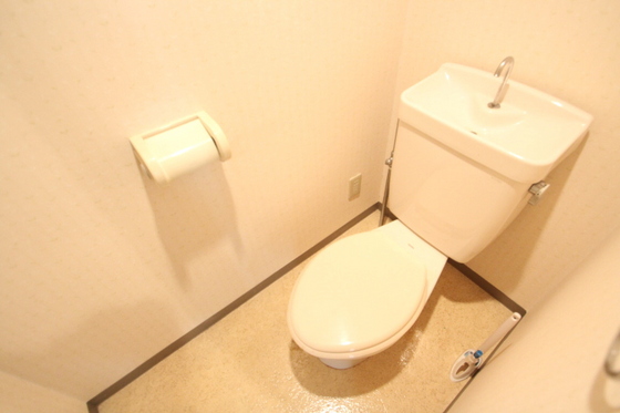 トイレ　※別部屋の写真です