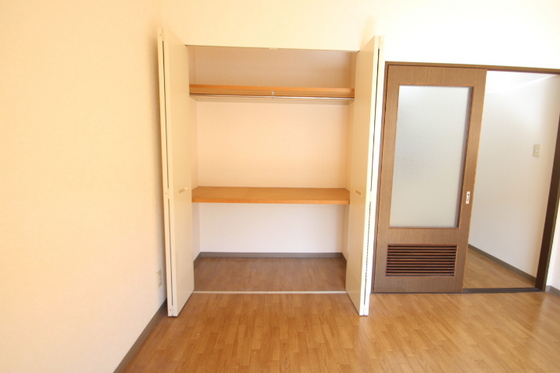 収納　※別部屋の写真です