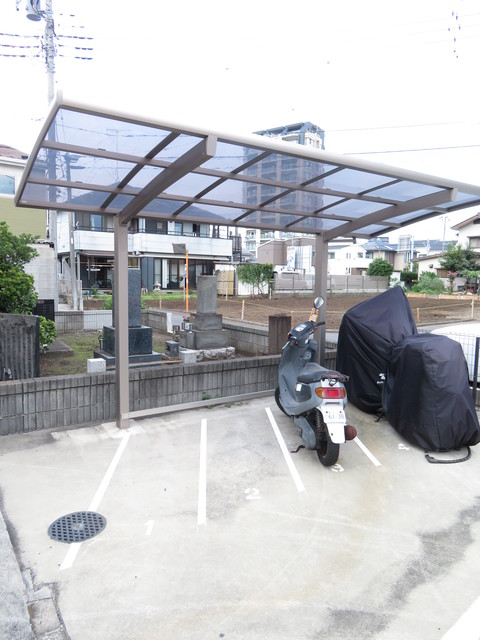 駐車場　バイク置き場