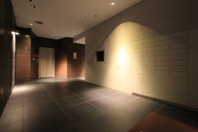 ロビー　セキュリティの高いメールボックス、宅配ボックスです