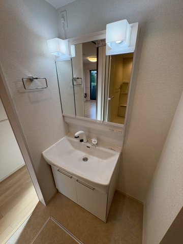 洗面設備　※同タイプ写真になります