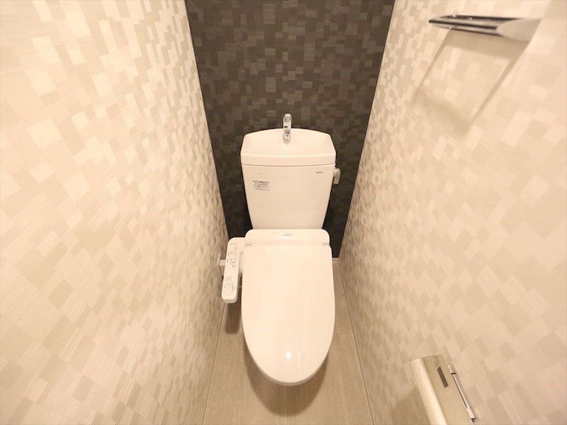 トイレ　温水洗浄暖房便座付トイレ