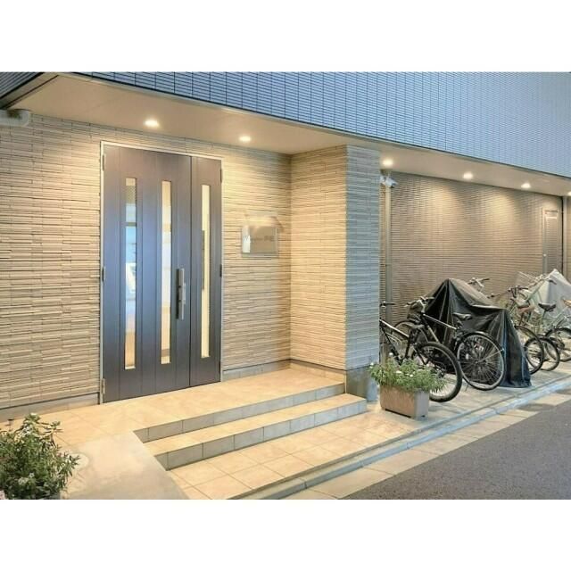 エントランス　弊社は都内全域の物件をご紹介可能です！